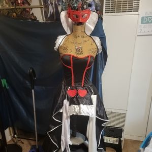 Young lady Queen Of Heart Costume